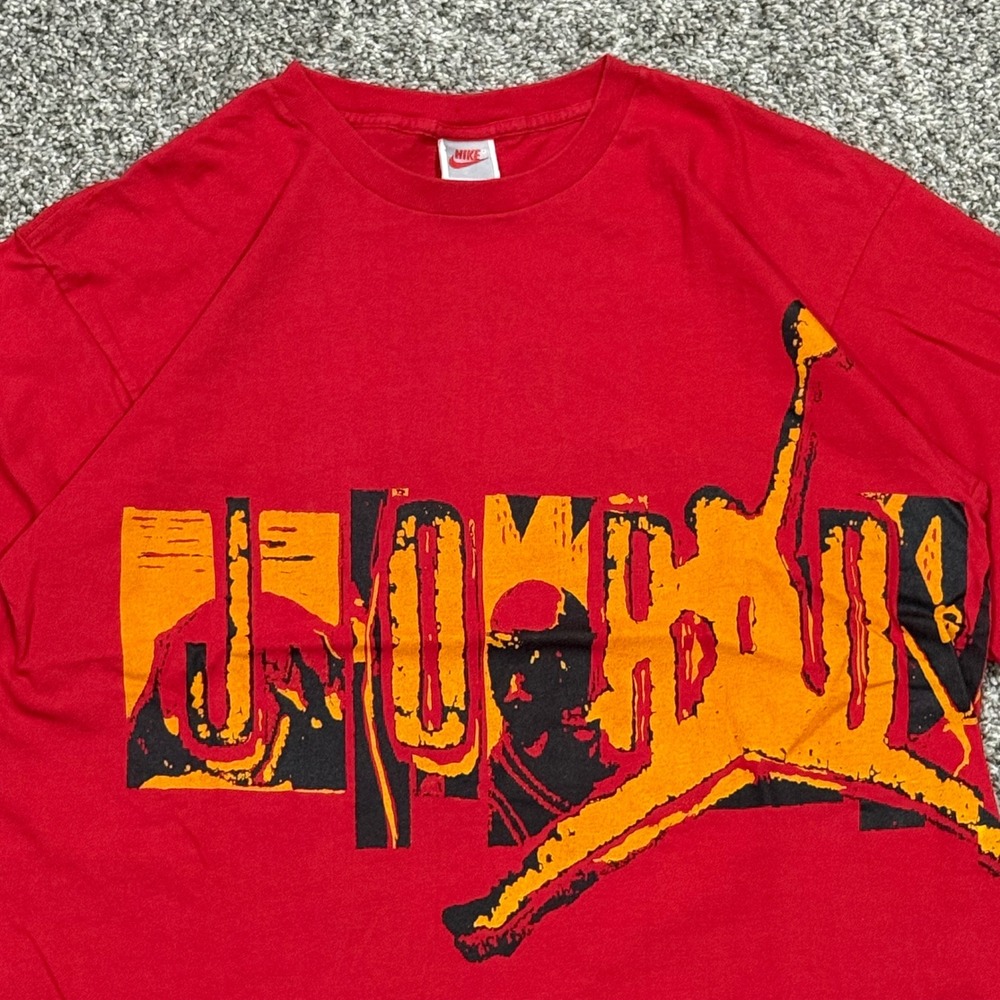Vintage 90s Nike Air Jordan Graphic T-Shirt Mens L Red Made in USA Jumpman